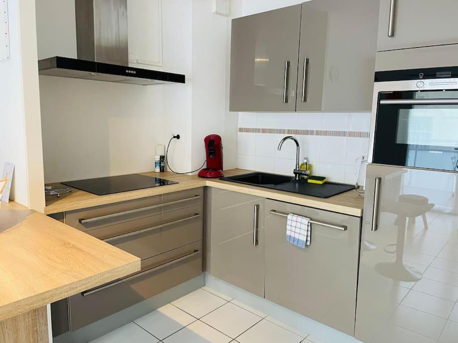 Majestic Apartment Besancon Luaran gambar